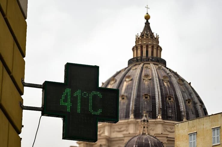 שיאי טמפרטורה שנרשמים ברצף של 13 חודשים ועלולים להפוך את 2024 לחמה ביותר בהיסטוריה