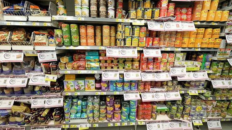 מדפים בסופר