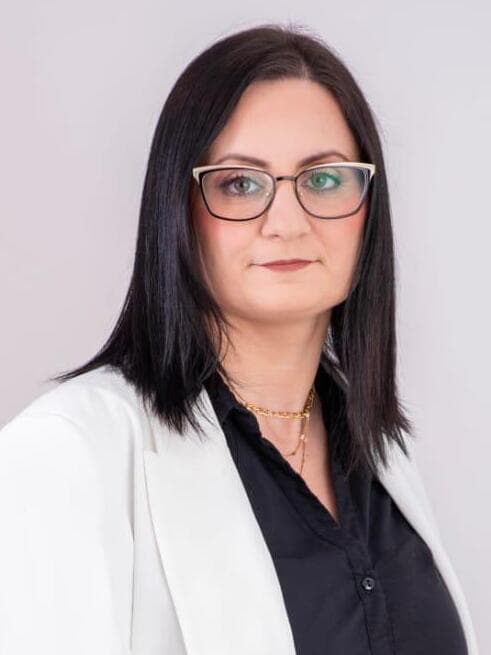 עו"ד לואיזה עזייב