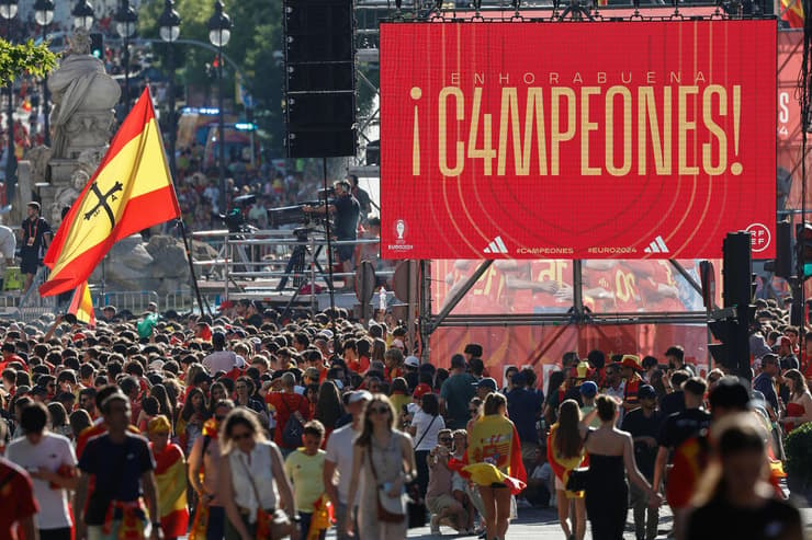 החגיגות בספרד