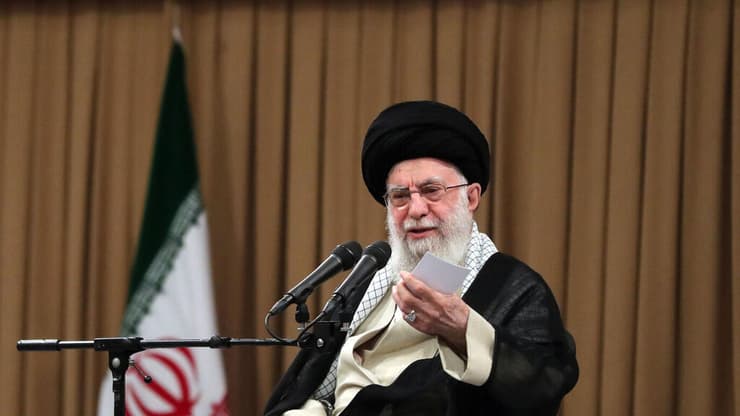 המנהיג העליון של איראן עלי חמינאי 