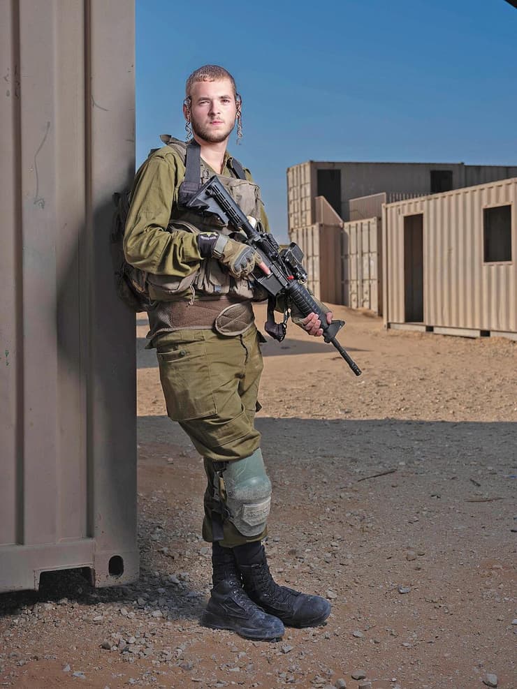 חיים טרייטל במדים. "הלוואי שאצליח לחזור למחלקה" (צילום: יובל חן) חיים טרייטל