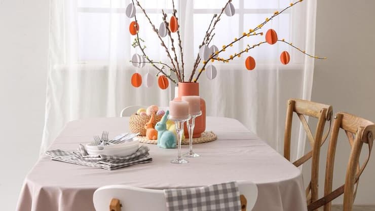 ארוחה חגיגית שולחן כלים סכום