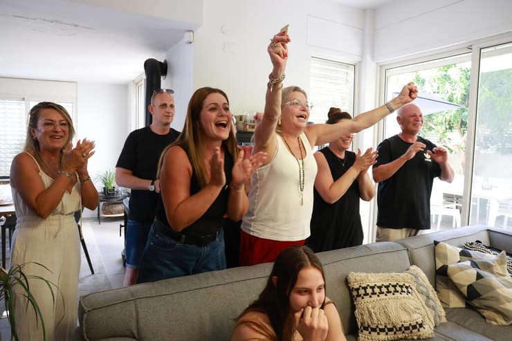 יש מדליה (צילום: דנה קופל) בני משפחת הרשקו חוגגים