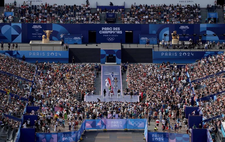 טקס הפתיחה בטרוקדרו (צילום: Maja Hitij / POOL / AFP) טרוקדרו