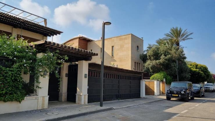 ארסוף. וילות בקו ראשון לים. יוקרה ופרטיות. 
