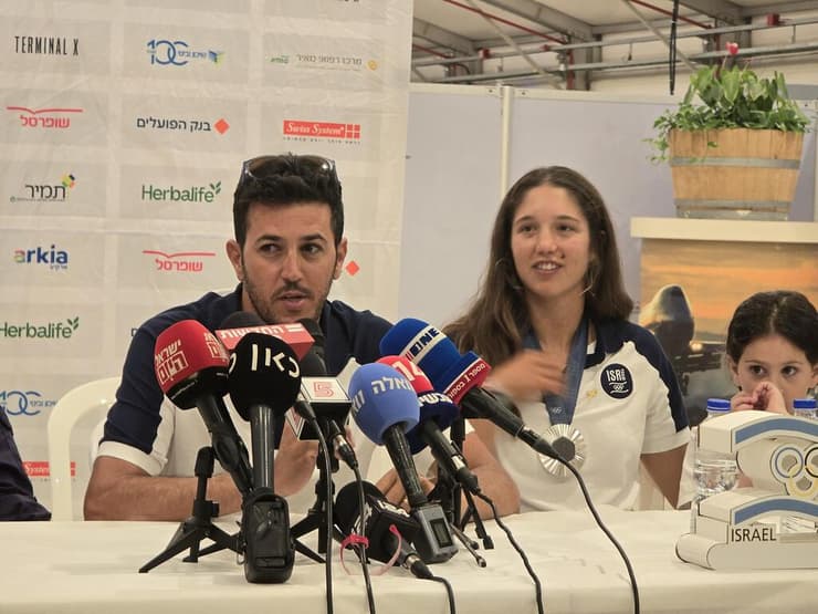 שרון קנטור ושחר צוברי