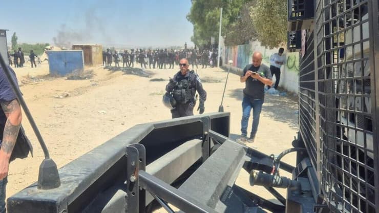 זירת ההתפרעויות על ידי תושבים בדואים בישוב אום בטין