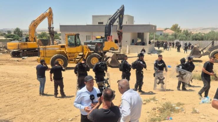 זירת ההתפרעויות על ידי תושבים בדואים בישוב אום בטין