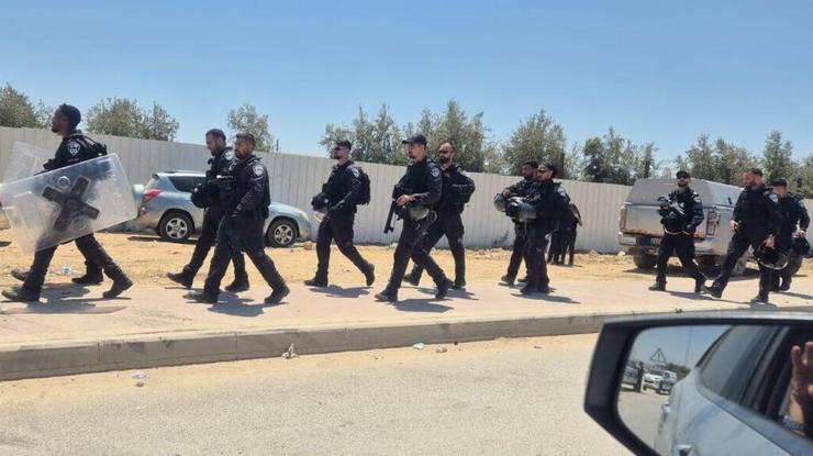 זירת ההתפרעויות על ידי תושבים בדואים בישוב אום בטין