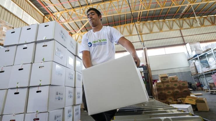 תכנית החירום של הרשויות בצפון נחשפת: רבבות מנות אוכל ישונעו לבתים תחת אש