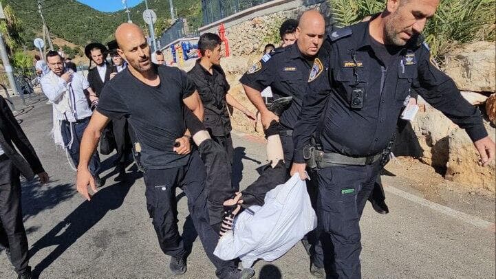 המשטרה עצרה צעיר בחשד לעבירות בקטינים