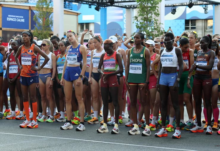 לונה-צ'מטאי סלפטר על קו הזינוק במרתון האולימפי