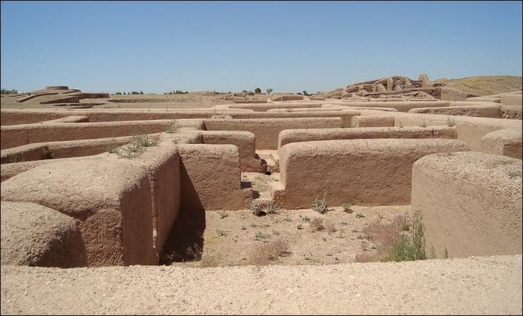 שרידי המבנים באתר פאקימה (צילום: Antiquity) שרידי המבנים באתר פאקימה