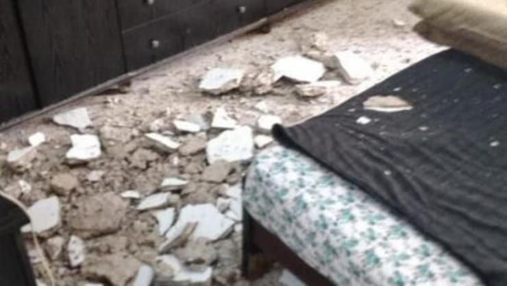 הריסות בבית בביירות אחרי רעידת האדמה לבנון רעש רעידת אדמה ביירות הרס