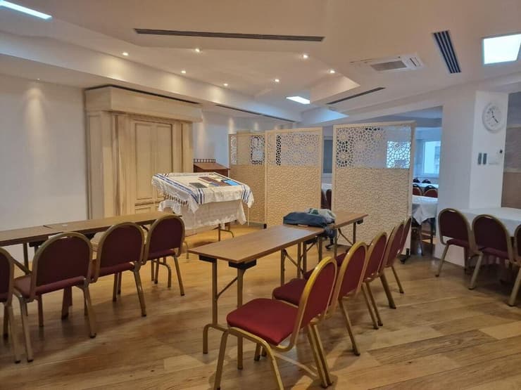 בתוך בית כנסת בזאגרב