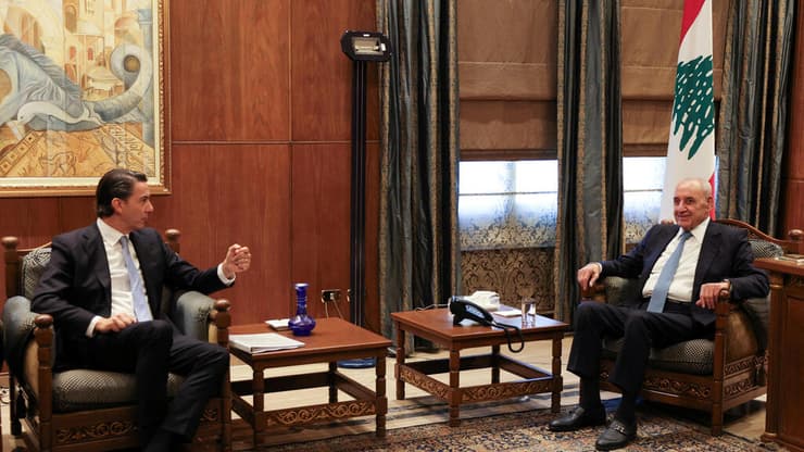 עמוס הוכשטיין עם נביה ברי