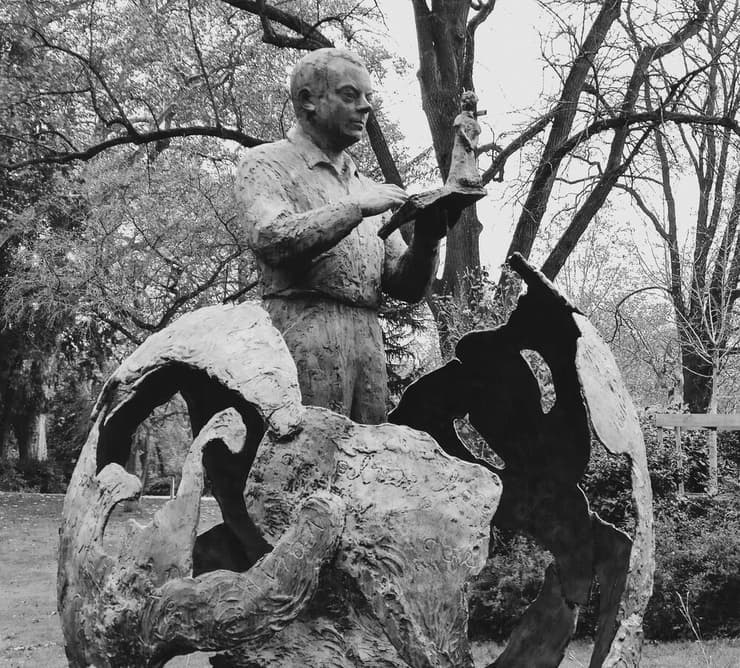 פסל של אנטואן דה סנט-אכזופרי בטולוז, צרפת