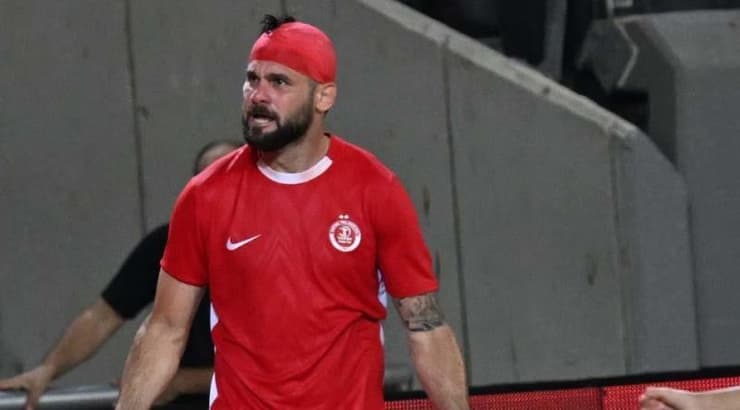 מילאן מקאריץ' חוגג