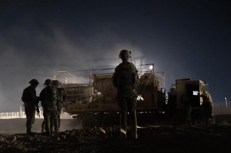 תיעוד מפעילות כוחות אוגדה 162 והשמדת התוואים  התת-קרקעים בציר פילדלפי