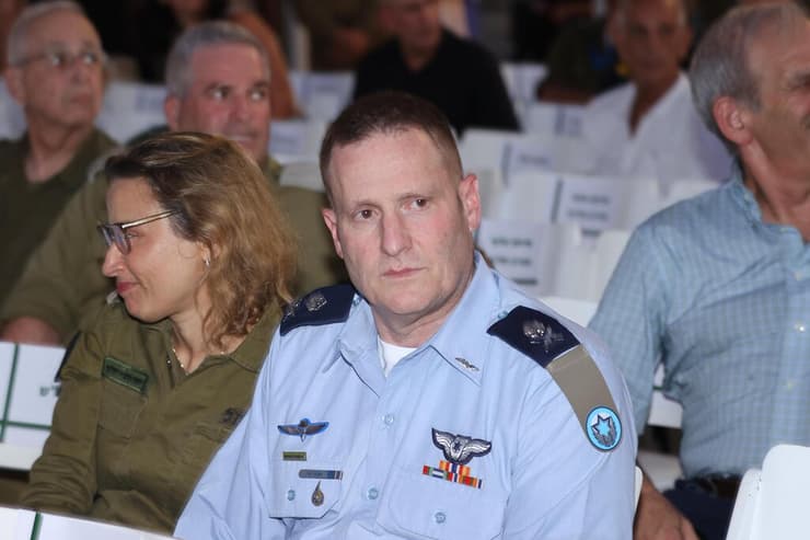 תומר בר מפקד חיל האוויר בטקס חילופי מפקדים ראש אמ"ן 