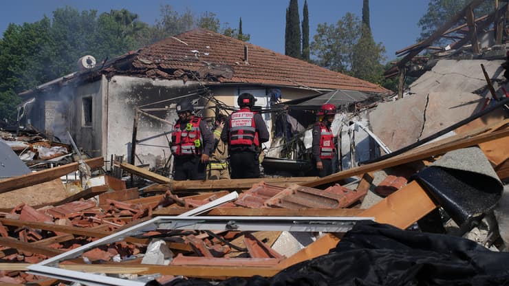 תיעוד מהפגיעה הישירה בבית בקצרין