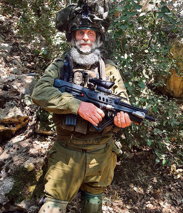 גולן בן-דוד בגבול הצפון. "כל ביה"ס שותף למילואים שלי" (צילום: עיריית נוף-הגליל) yk14047579