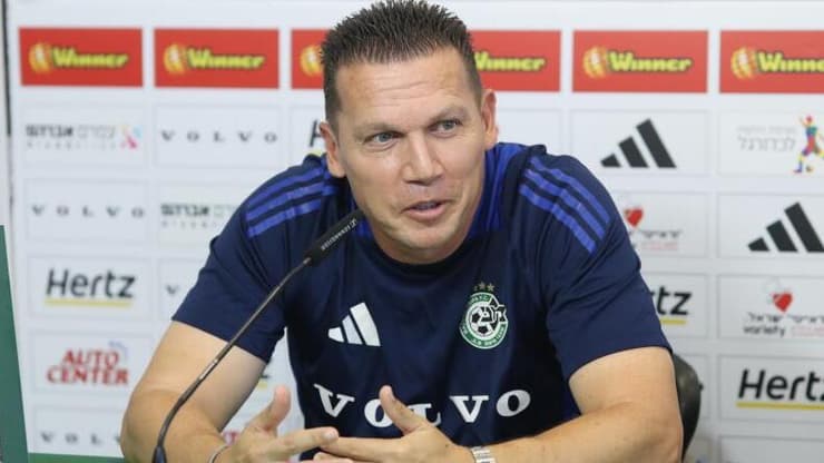 מבטיח כדורגל התקפי. ברק בכר (עמרי שטיין, ONE) מבטיח כדורגל התקפי. ברק בכר