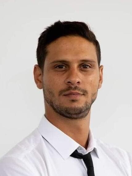 עו"ד יעקב עופרי אוזן