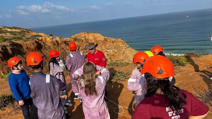 "מתחזקים לא רק פיזית, אלא גם נפשית" (צילום: אלון אסף ג'ורג'י) מחנה מנהיגות לבני נוער מהעוטף