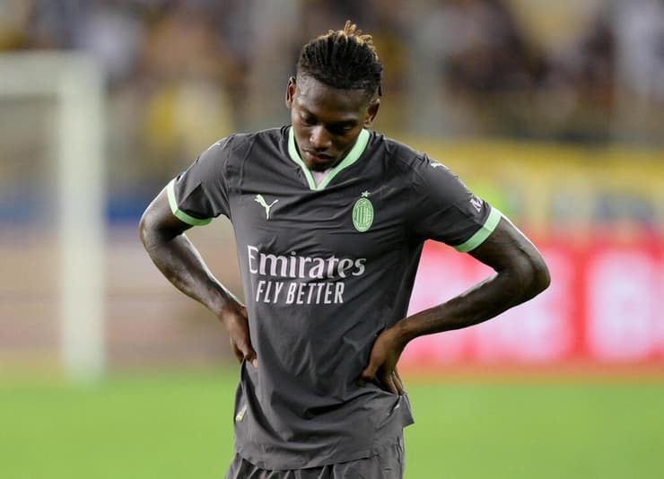 פתיחת עונה רעה למילאן. רפאל לאאו (REUTERS/Daniele Mascolo) שחקן מילאן רפאל לאאו