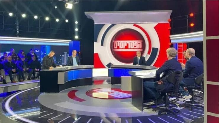 אולפן 'הפטריוטים', ערוץ 14 (צילום: ערוץ 14) אולפן 'הפטריוטים', ערוץ 14