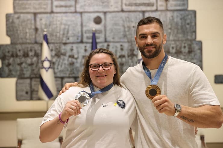 פלצ'יק והרשקו (צילום: אלכס קולומויסקי) פלצ'יק והרשקו בבית הנשיא