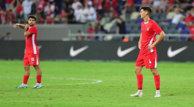 שחקני הפועל ת"א מאוכזבים (חגי מיכאלי) שחקני הפועל ת"א מאוכזבים