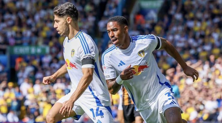 מנור סולומון וג'וניור פירפו