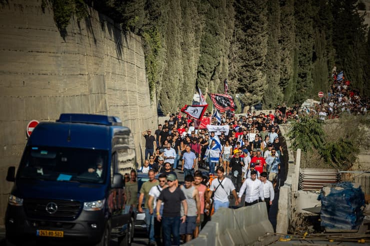 הלווייתו של הרש גולדברג פולין ז"ל