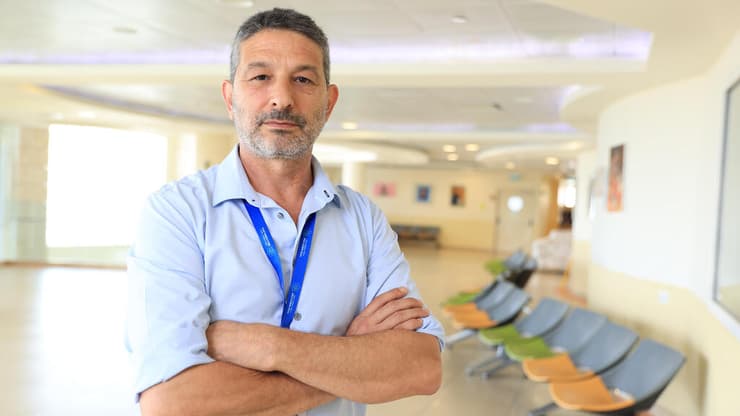 ד"ר צביקה שלג, סגן מנהל המרכז הרפואי לגליל בנהריה