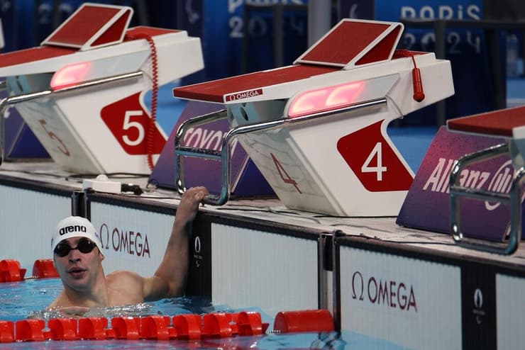 השחיין הפראלימפי עמי דדאון