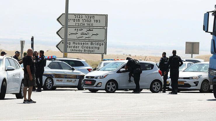 זירת הפיגוע במעבר אלנבי