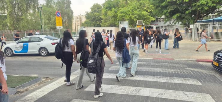 חוזרים ללימודים במקיף ו' באר שבע