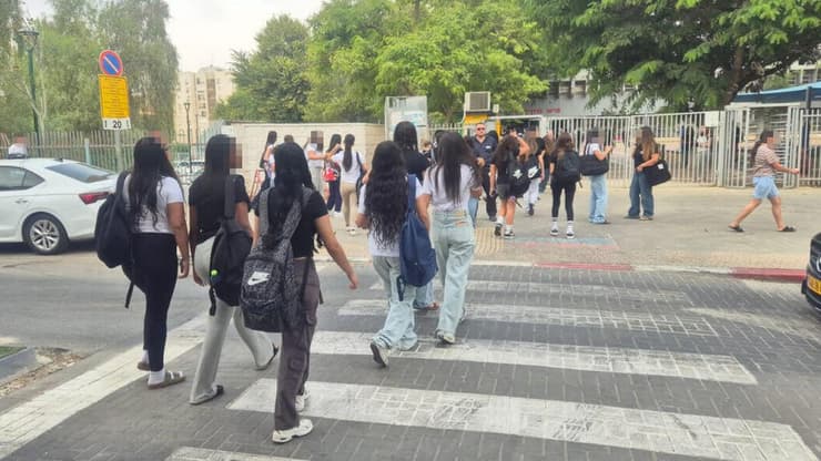 חוזרים ללימודים במקיף ו' באר שבע