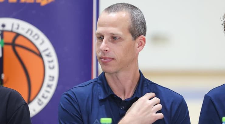 שמוליק ברנר (שחר גרוס) שמוליק ברנר