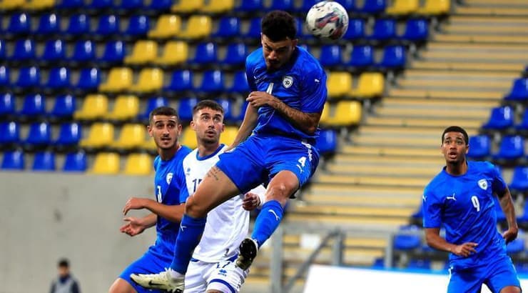 סתיו למקין נוגח