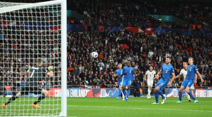 השער של הארי קיין (רויטרס) השער של הארי קיין