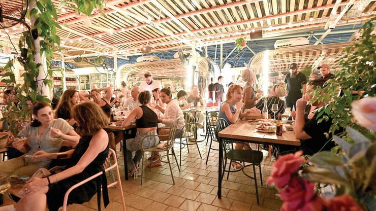 חצר השוק בנתניה (צילום: באדיבות האגודה לעידוד תיירות נתניה) חצר השוק בנתניה