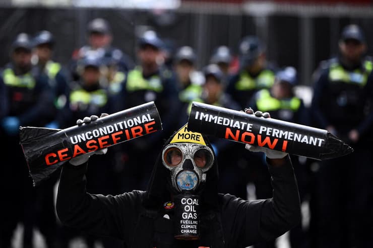 צילום: AAP/Joel Carrett via REUTERS אוסטרליה מלבורן מהומות מפגינים נגד ישראל