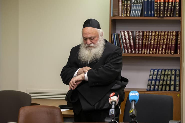 צחק גולדקנופף 