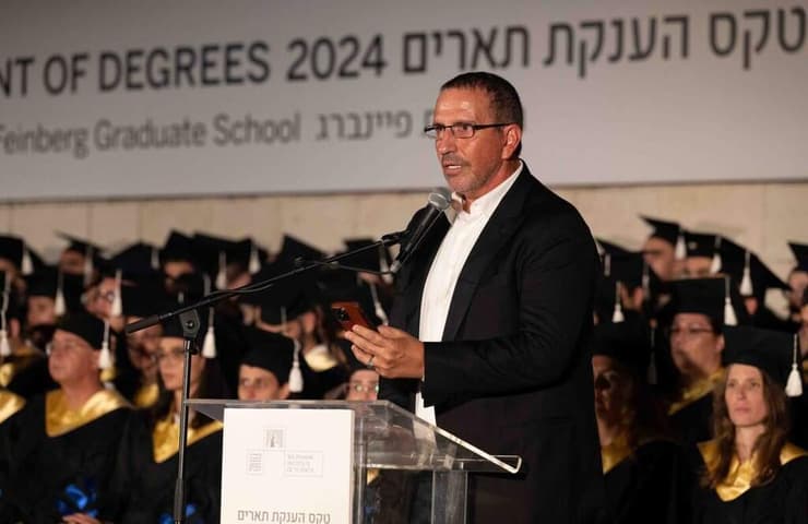 אורח הכבוד, היזם איל וולדמן