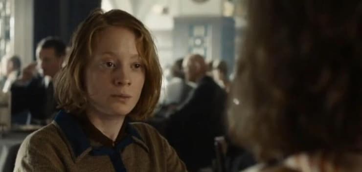 התפקיד שסגר לה את החובות. לאוני בנש מתוך "בבילון ברלין" (צילום מסך, נטפליקס) התפקיד שסגר לה את החובות. לאוני בנש מתוך "בבילון ברלין"