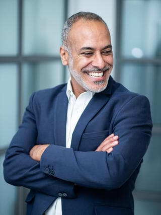 עו"ד נתן נחשון 